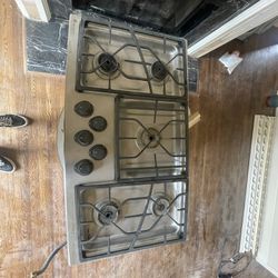 Gas cooktop With Fan