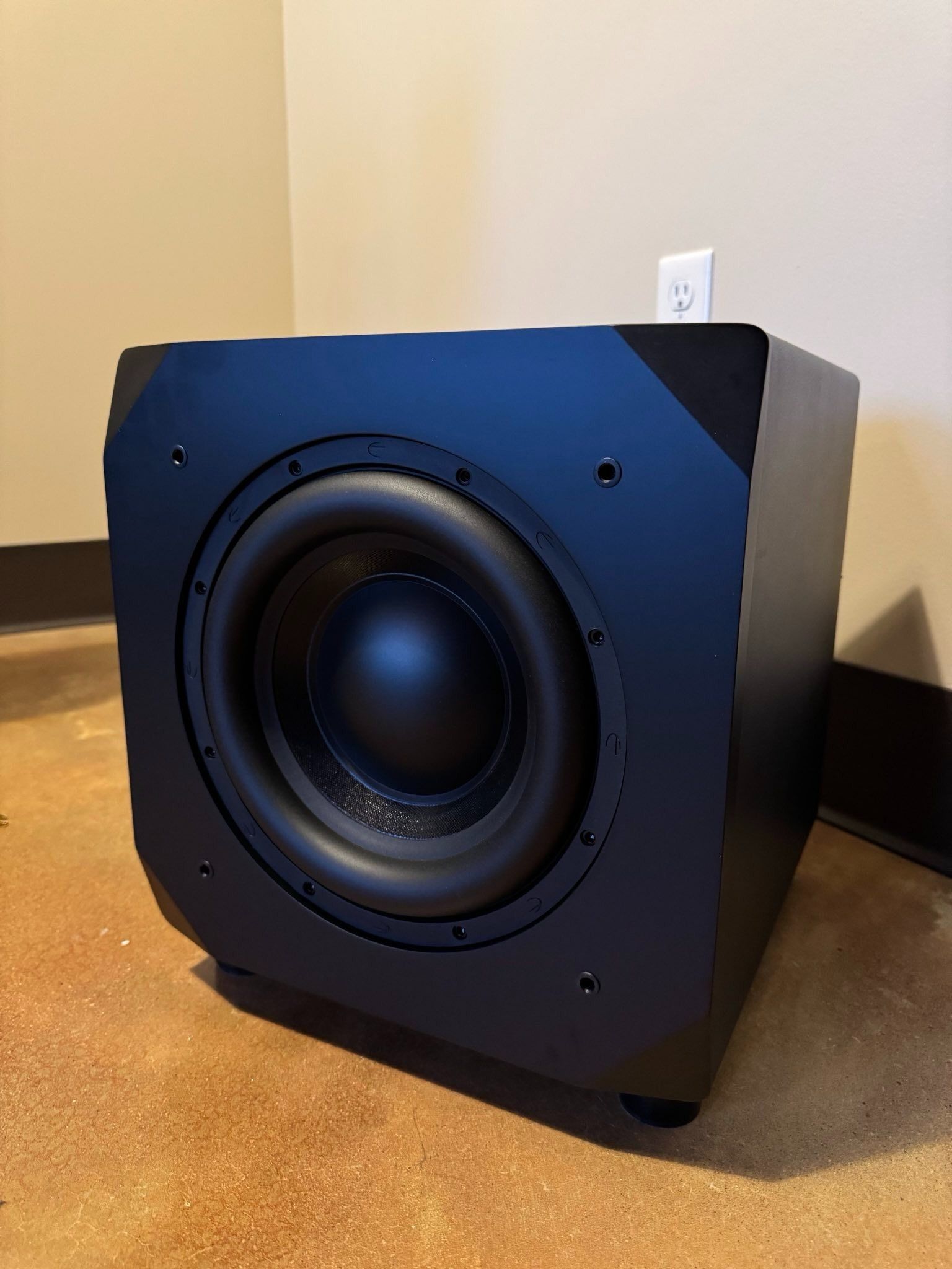Emotiva Airmotiv S10 Dual 10'Subwoofer