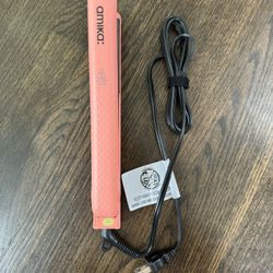 Brand New Amika Straightener