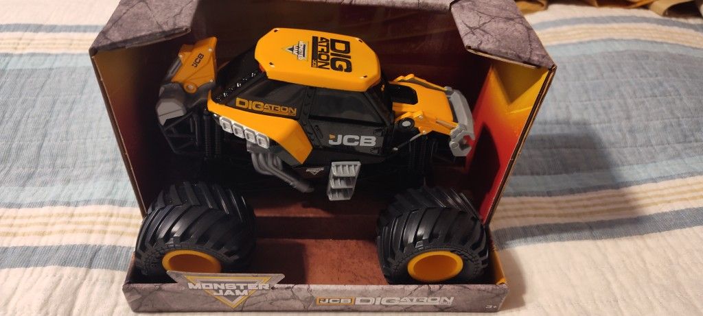 Monster Jam JCB DIGATRON TRUCK