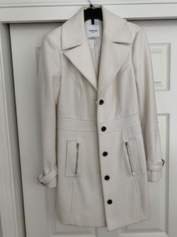 Women’s bebe White Coat XS