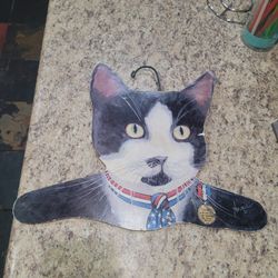 Funky Cat Hanger 
