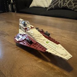 LEGO Star Wars Obi-Wan’s Starfighter
