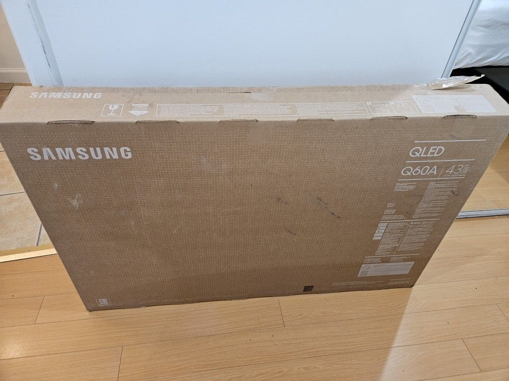 SAMSUNG 43Inch QLED Q60A Series 4K UHD Dual LED Quantum HDR Smart TV