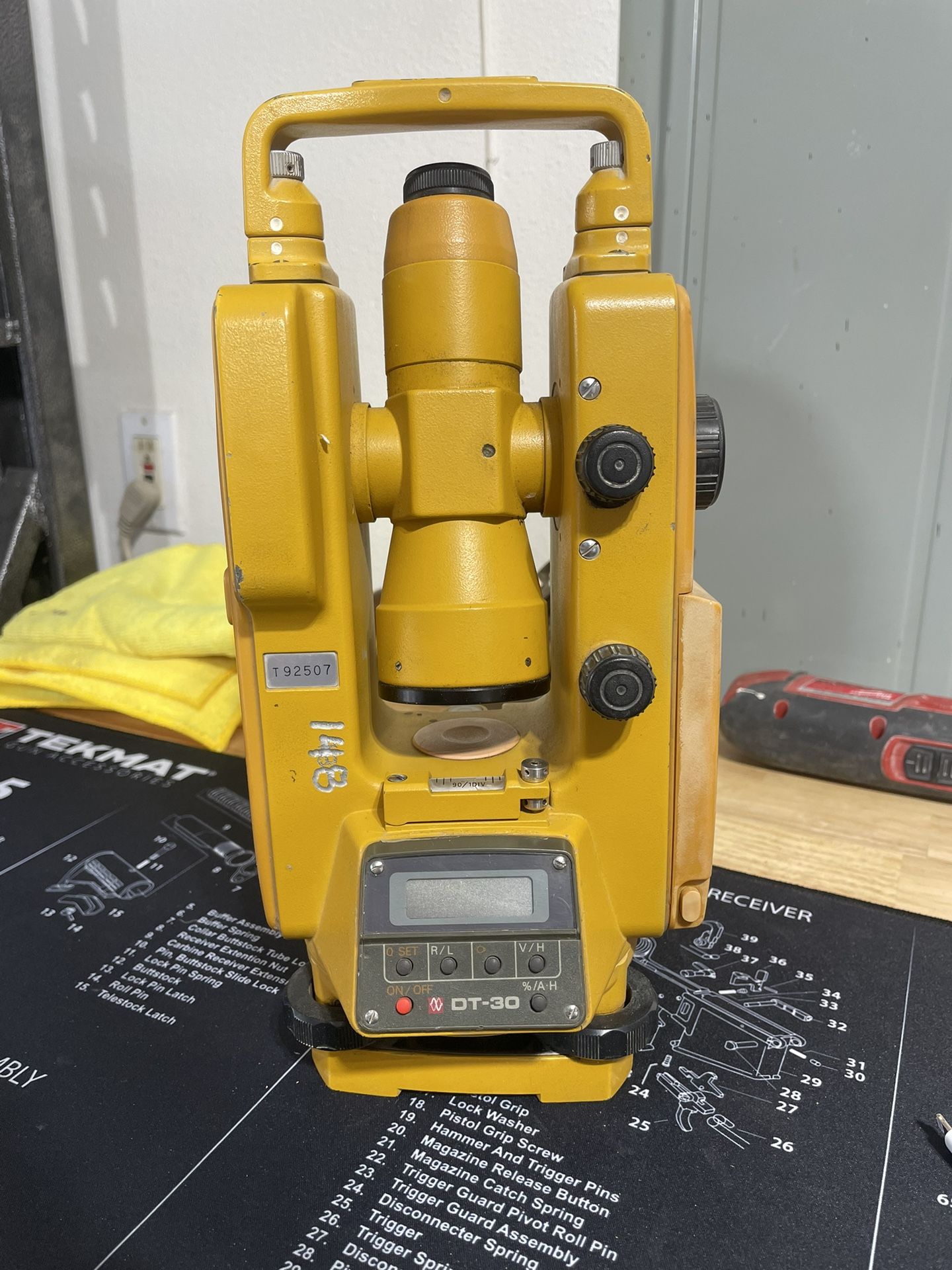 Topcon DT-30 Digital Theodolite W/ Case