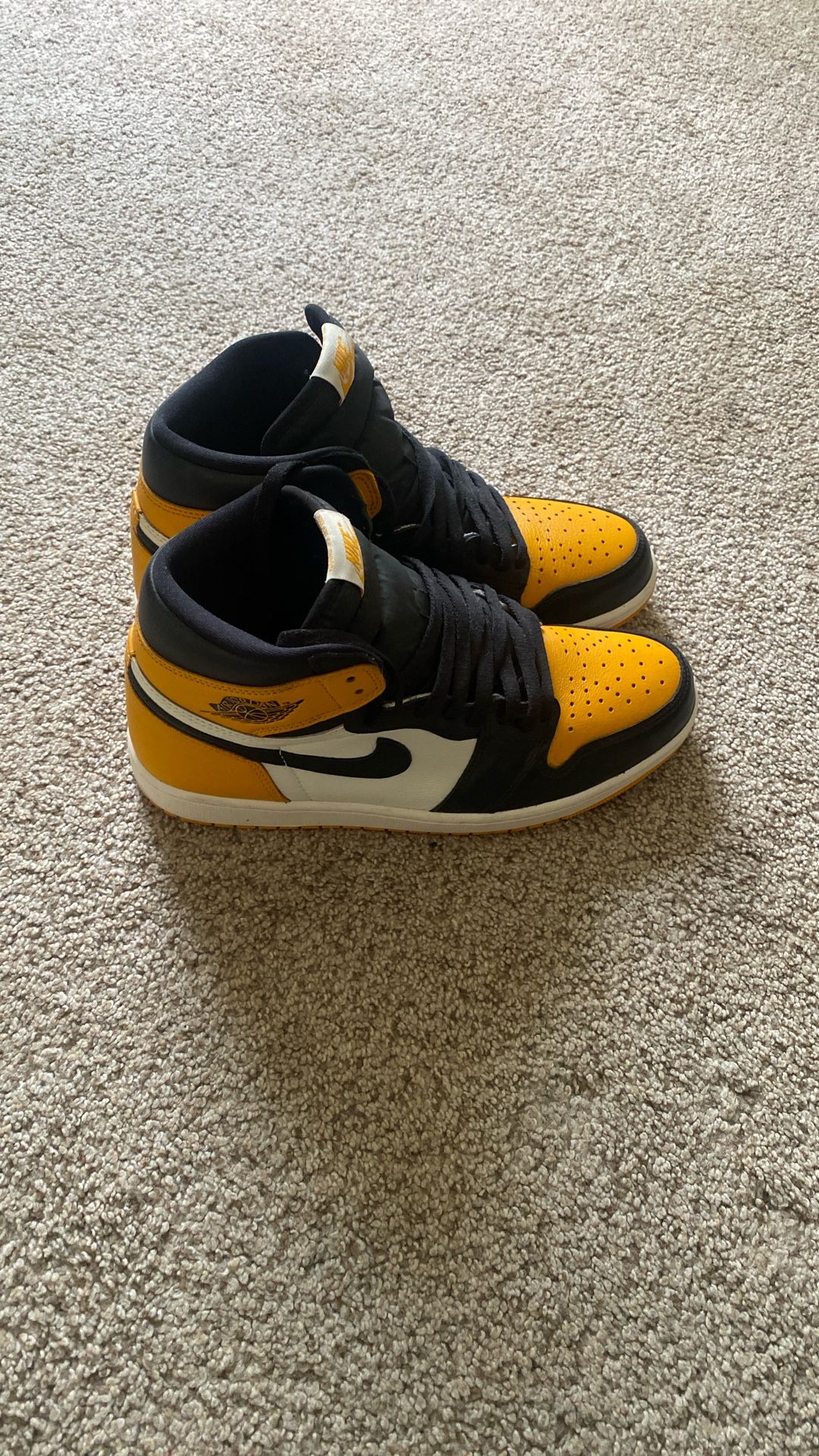 Air Jordan 1 Taxi