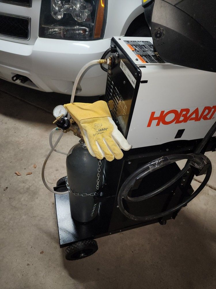 Hobart Handler 140. 120volts for Sale in Phoenix, AZ OfferUp