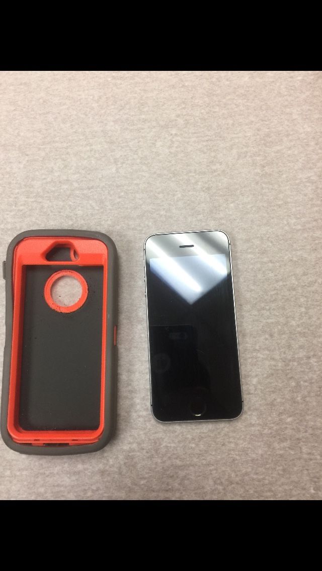 32 gig gsm unlocked I phone 5 Se