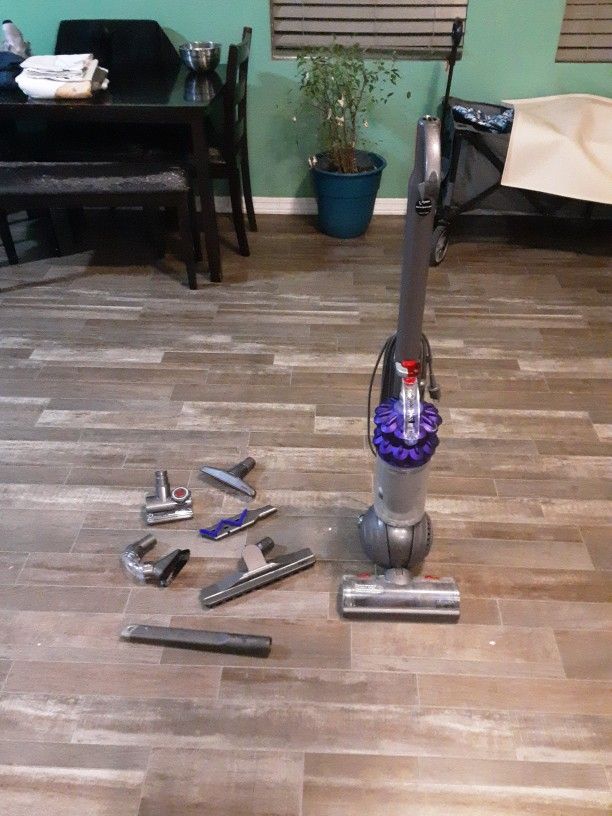 Dyson DC 50 Vacuum