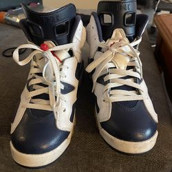 Jordan 6s size 9
