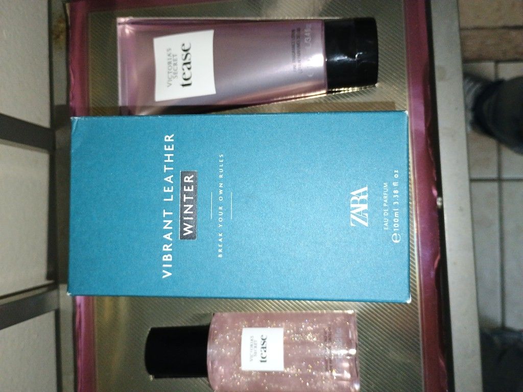 (Nautica Cologne)- Victoria Secret Perfume Set