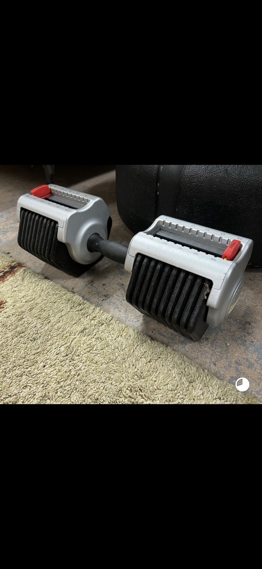 Adjustable weight dumbbell