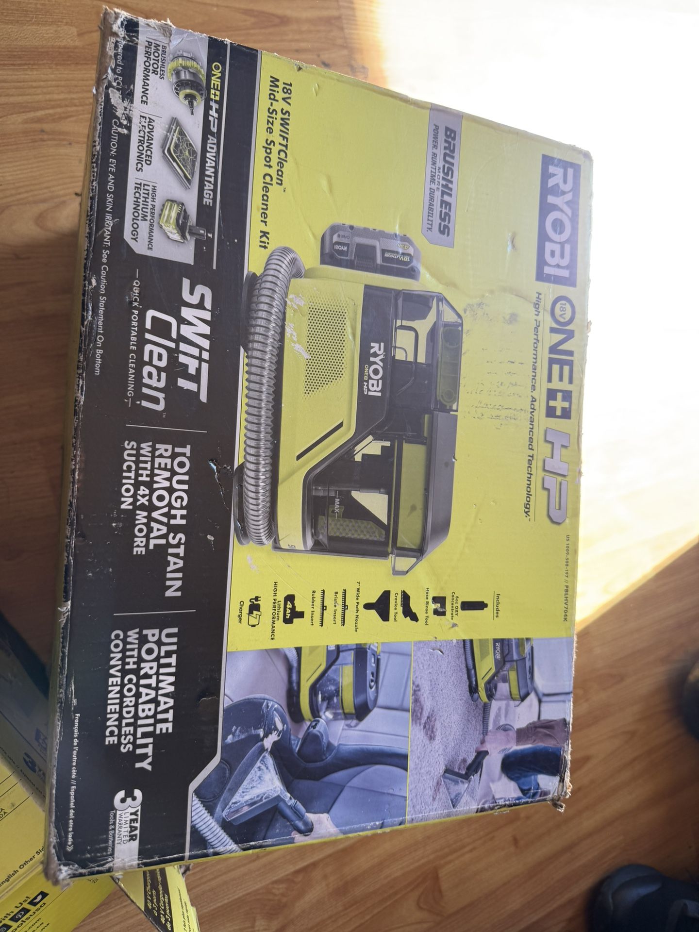 Wet Vac And Charger Batt