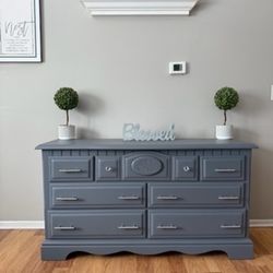 ✨Beautiful Solid Oak Dresser✨POSTING FOR”GRAY IS MY WAY”‼️