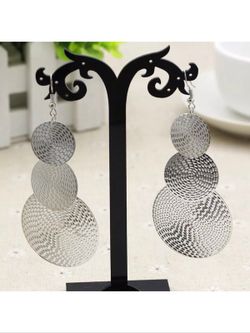 Silver plated disc earrings