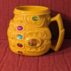 Marvel Infinity War Gauntlet Mug