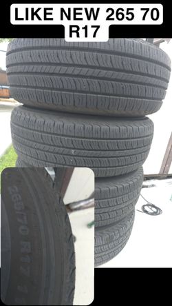 P265 70 R17 Like New Tires