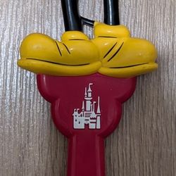 Vintage 80s Disneyland Walt Disney Productions Mickey Mouse Back Scratcher 15.5"