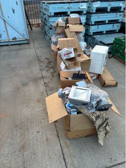 Misc lighting supplies