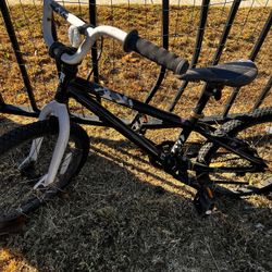 Kids Giant Mountain Bike 5-7