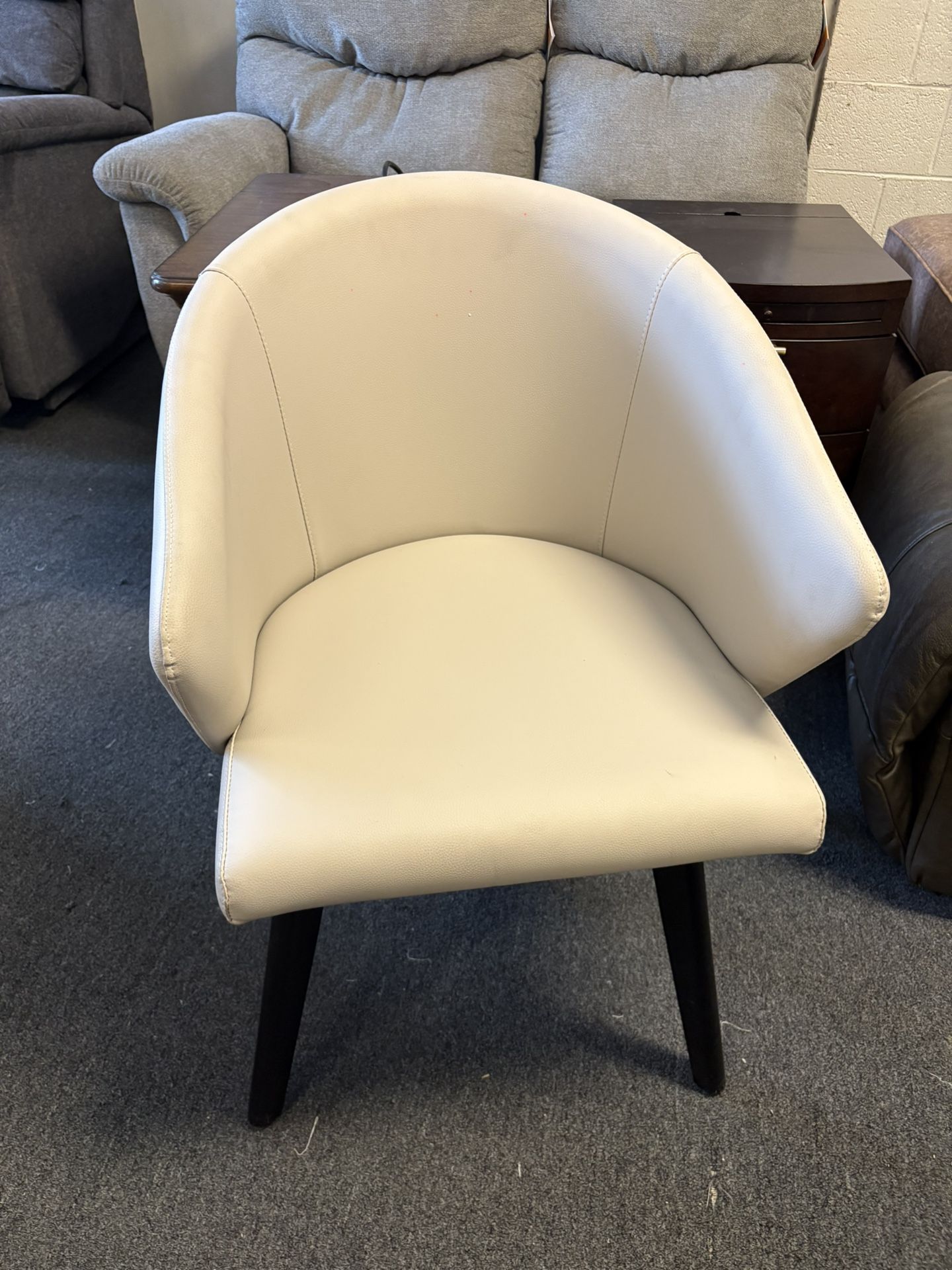 Leather Swivel Chair From Lazy Boy $200 Can Deliver