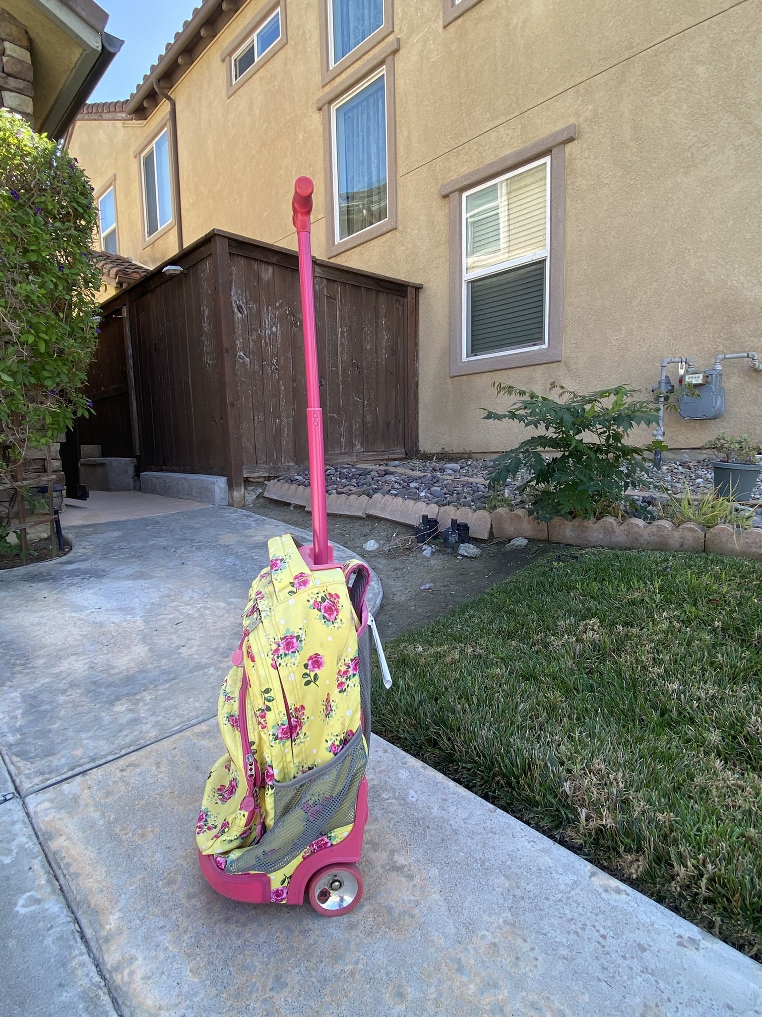 J World New York Floral Rolling Backpack 