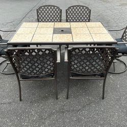 Beautiful Hampton Bay Tile Top Patio Set Table and 6 chairs Great Condition **