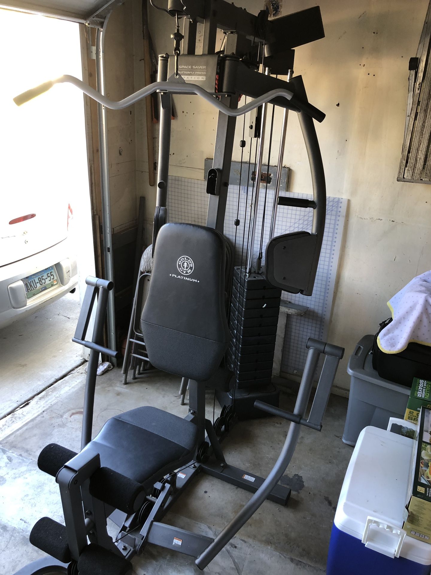 Golds Gym Platinum Butterfly Press Station