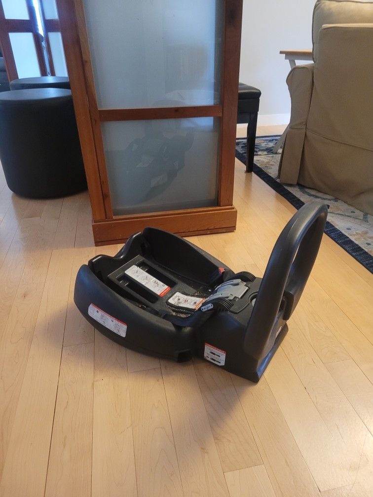 Britax Infant Carseat Base for Chaperone
