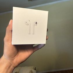 Apple AirPods Earbuds Headphones Apple New Sealed 