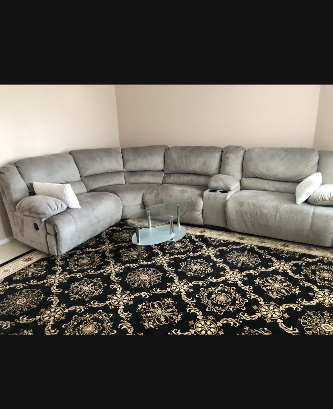 Beautiful Sectional Sofa with two Reclining chairs