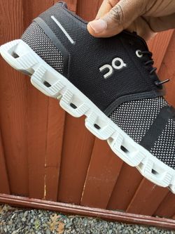 On Cloud Mens Shoes 39eu