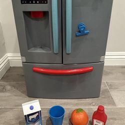 Little Tikes First Fridge Refrigerator