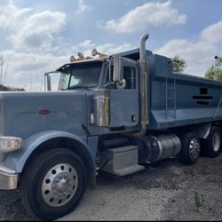 2012 Peterbilt 388