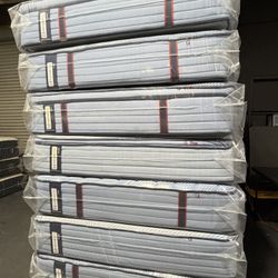 NAME BRAND MATTRESSES 50-75% OFF RETAIL QUEEN & KING