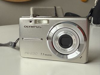 Olympus Digital Camera  7 Megapixels 