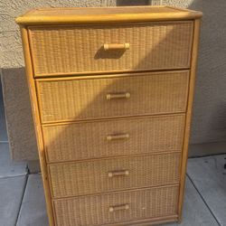 Beautiful 5 Drawer Dresser 