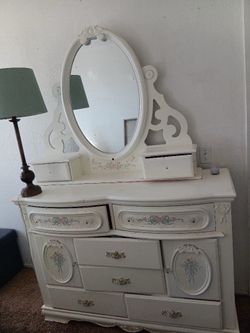 Dresser
