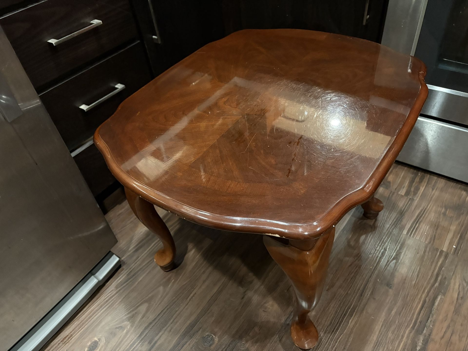 Vintage Queen Anne Style Wood Accent Table – 27”x23”x20” – Gloss Finish – Made in China