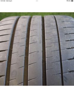 285 30r20 Michelin Pilot Sport 4S 85% Tread 7/32 99Y Sku 25483