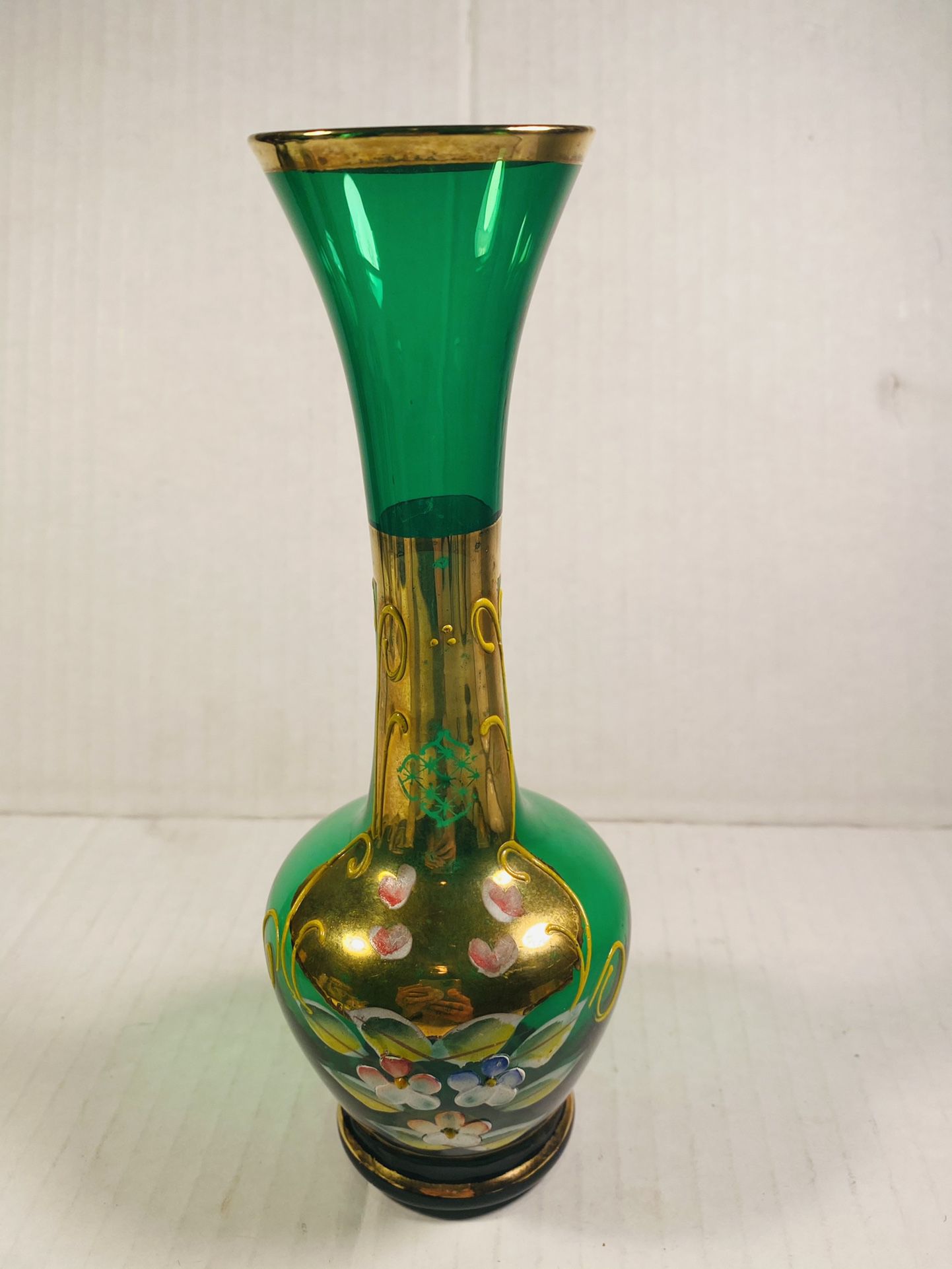 VINTAGE HAND BLOWN BOHEMIAN GLASS VASE EMERALD GREEN WITH 24KT GOLD AND HAND PAINTED ENAMEL FLOWERS 