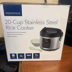 Insignia 20 Cup Rice Cooker