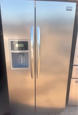 Frigidaire Gallery Side-by-Side Stainless Steel Refrigerator
