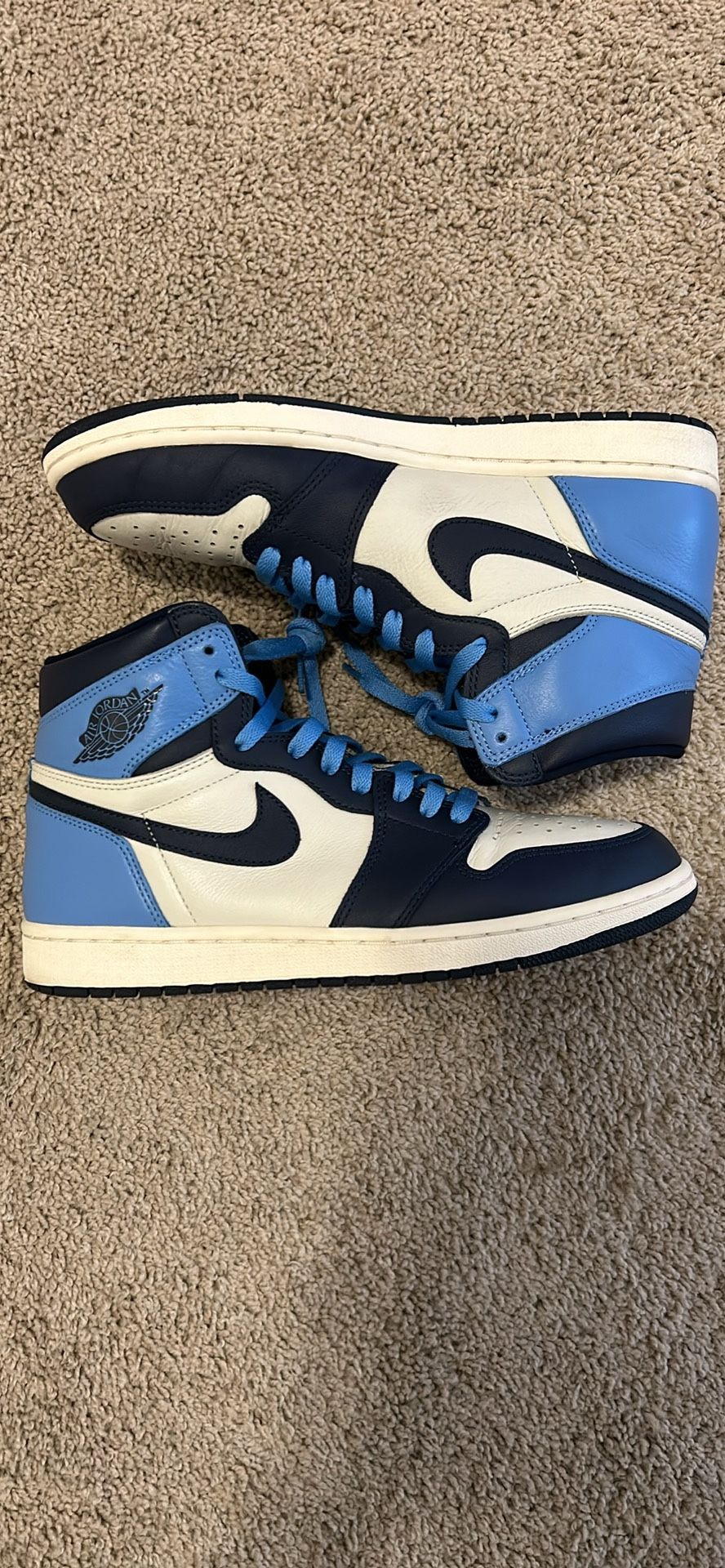 Air Jordan 1 Obsidian