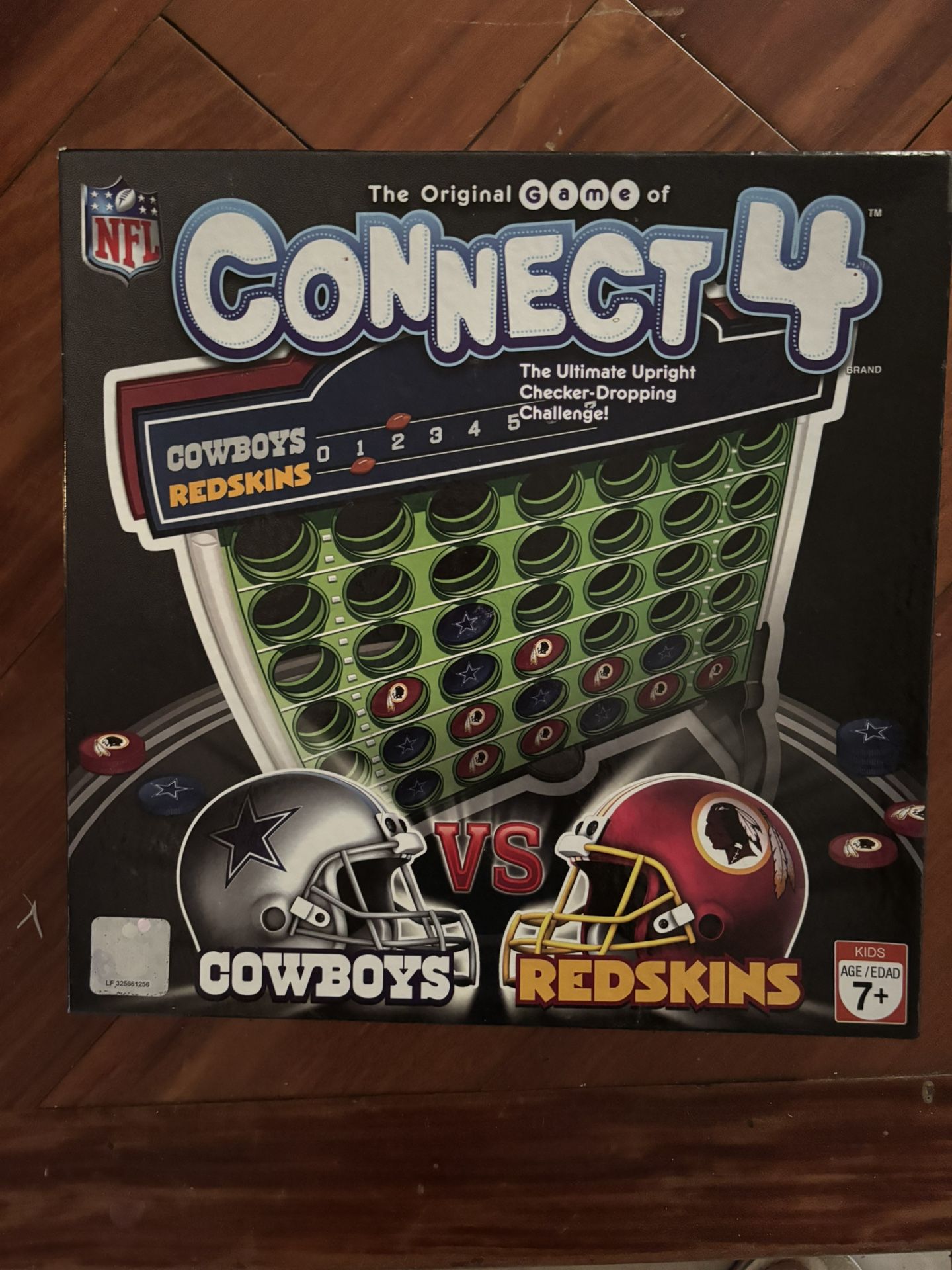 vintage Dallas Cowboys vs Washington Redskins Connect4 Board game