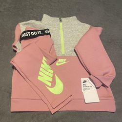 Little Girls Nike  2 Piece Set