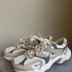 Nike AL8 Womens Sneakers (size 7.5)