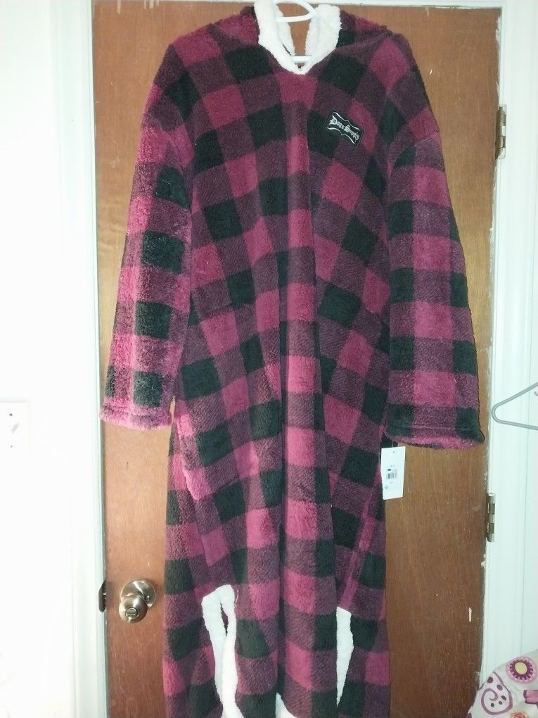 Adult Robe Snopp Dog Size 2x 3x I Hve Two If U Want Both 25 Dollars