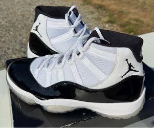 Air Jordan 11 Concord (2018) – Size 10.5 – OG Box – Excellent Condition