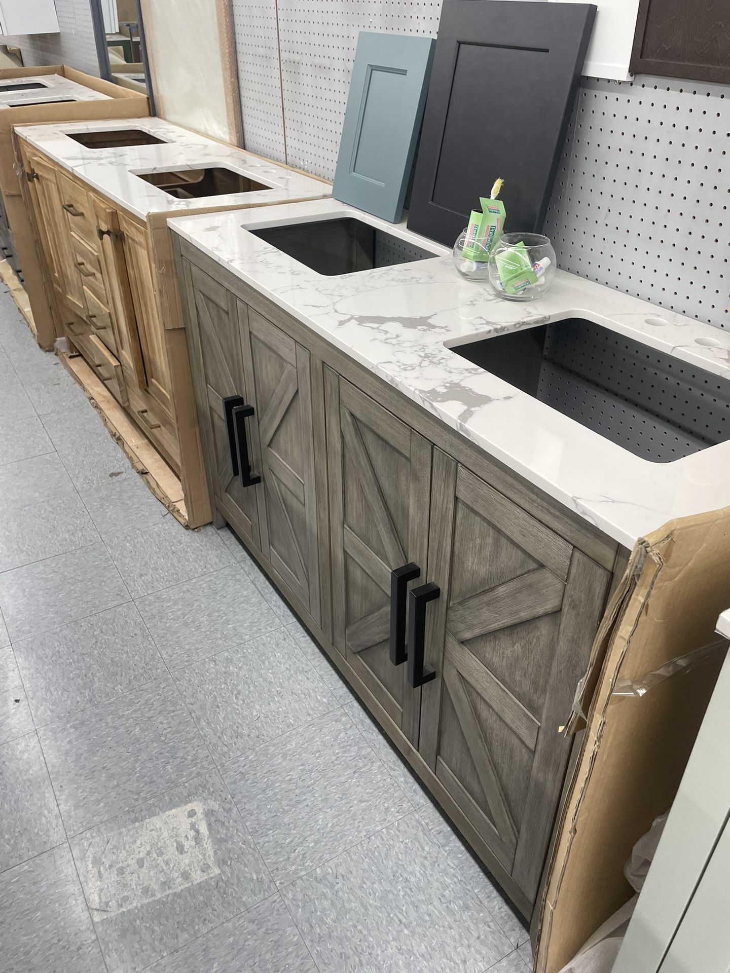 Bathroom Vanity Cabinet 60” Solid Mango Quartz Top With Sink And Backsplash